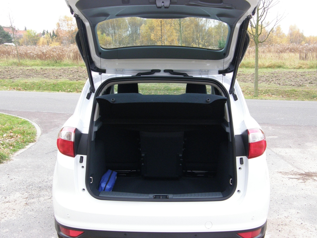 Ford Herbst-Regionaltour 2010: Harte Zeiten für Touran und Co. – Ford C-Max und Grand C-Max mit 500 Euro Preisvorteil
