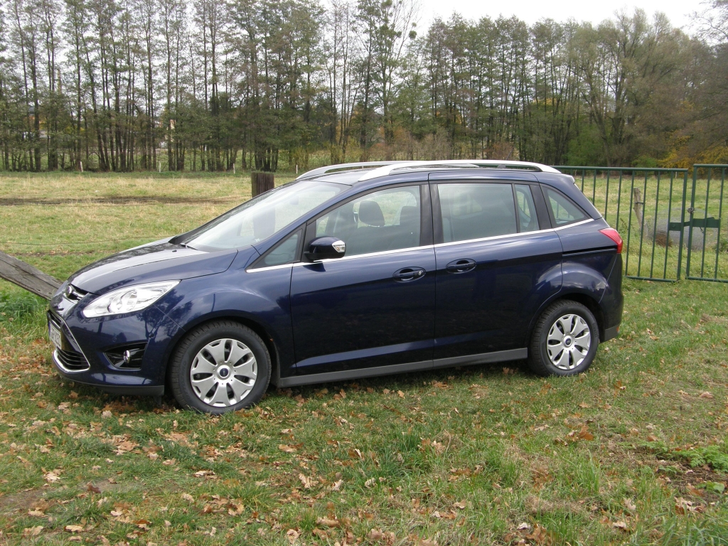 Ford Herbst-Regionaltour 2010: Harte Zeiten für Touran und Co. – Ford C-Max und Grand C-Max mit 500 Euro Preisvorteil