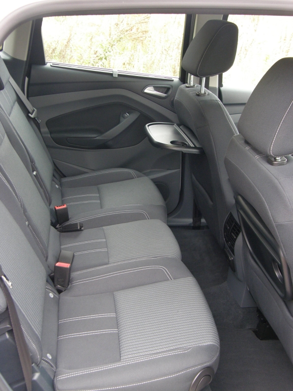 Ford Herbst-Regionaltour 2010: Harte Zeiten für Touran und Co. – Ford C-Max und Grand C-Max mit 500 Euro Preisvorteil