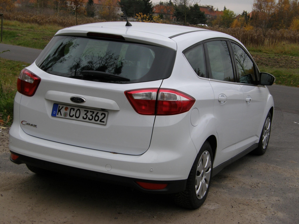 Ford Herbst-Regionaltour 2010: Harte Zeiten für Touran und Co. – Ford C-Max und Grand C-Max mit 500 Euro Preisvorteil