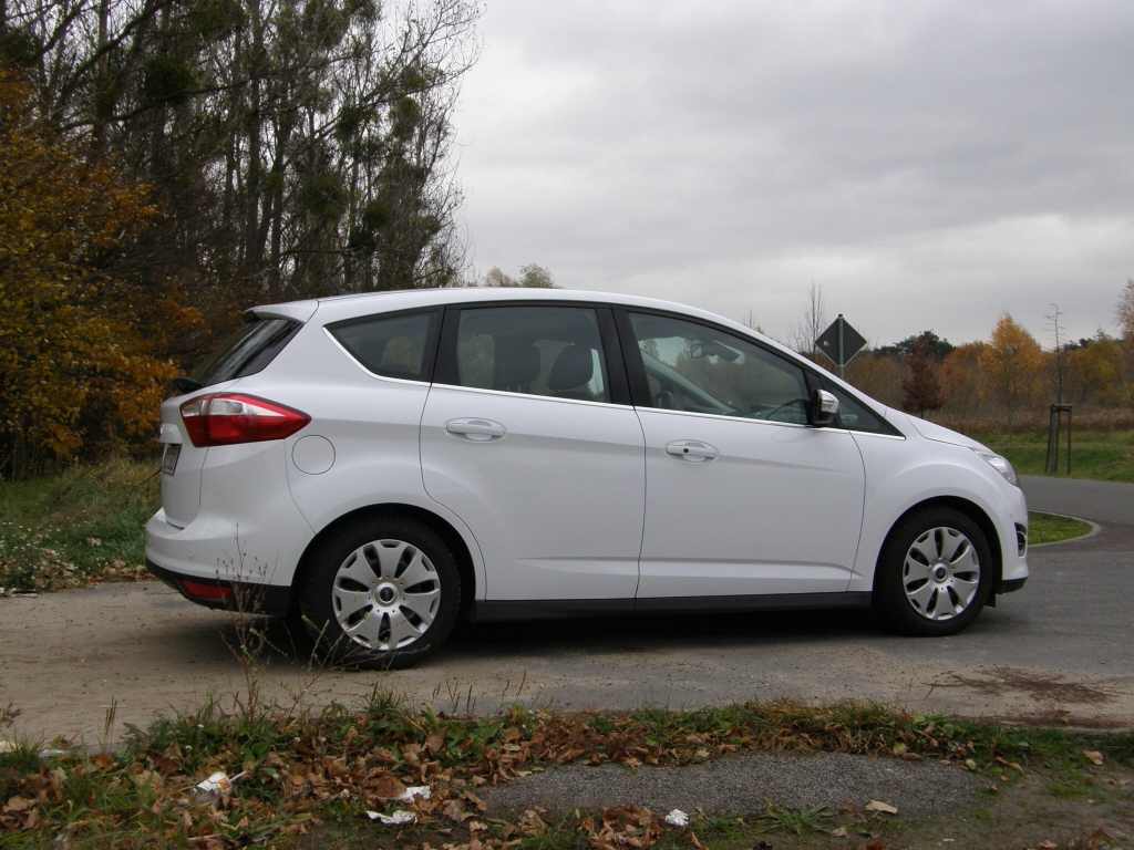 Ford Herbst-Regionaltour 2010: Harte Zeiten für Touran und Co. – Ford C-Max und Grand C-Max mit 500 Euro Preisvorteil