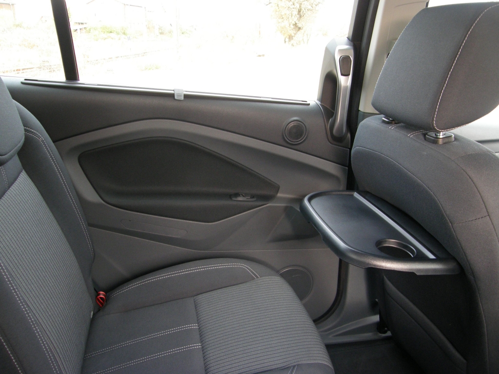 Ford Herbst-Regionaltour 2010: Harte Zeiten für Touran und Co. – Ford C-Max und Grand C-Max mit 500 Euro Preisvorteil