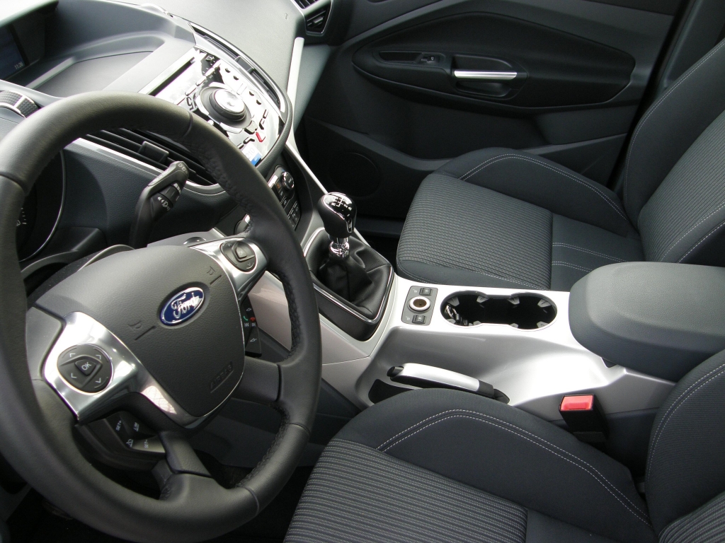 Ford Herbst-Regionaltour 2010: Harte Zeiten für Touran und Co. – Ford C-Max und Grand C-Max mit 500 Euro Preisvorteil