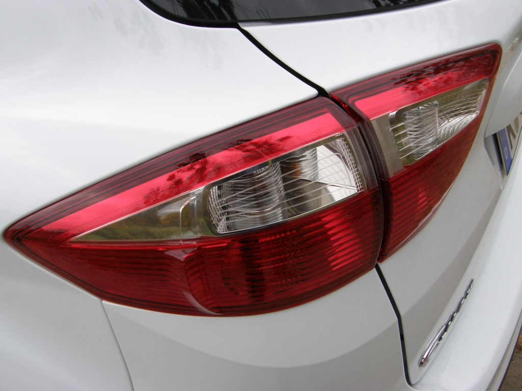 Ford Herbst-Regionaltour 2010: Harte Zeiten für Touran und Co. – Ford C-Max und Grand C-Max mit 500 Euro Preisvorteil