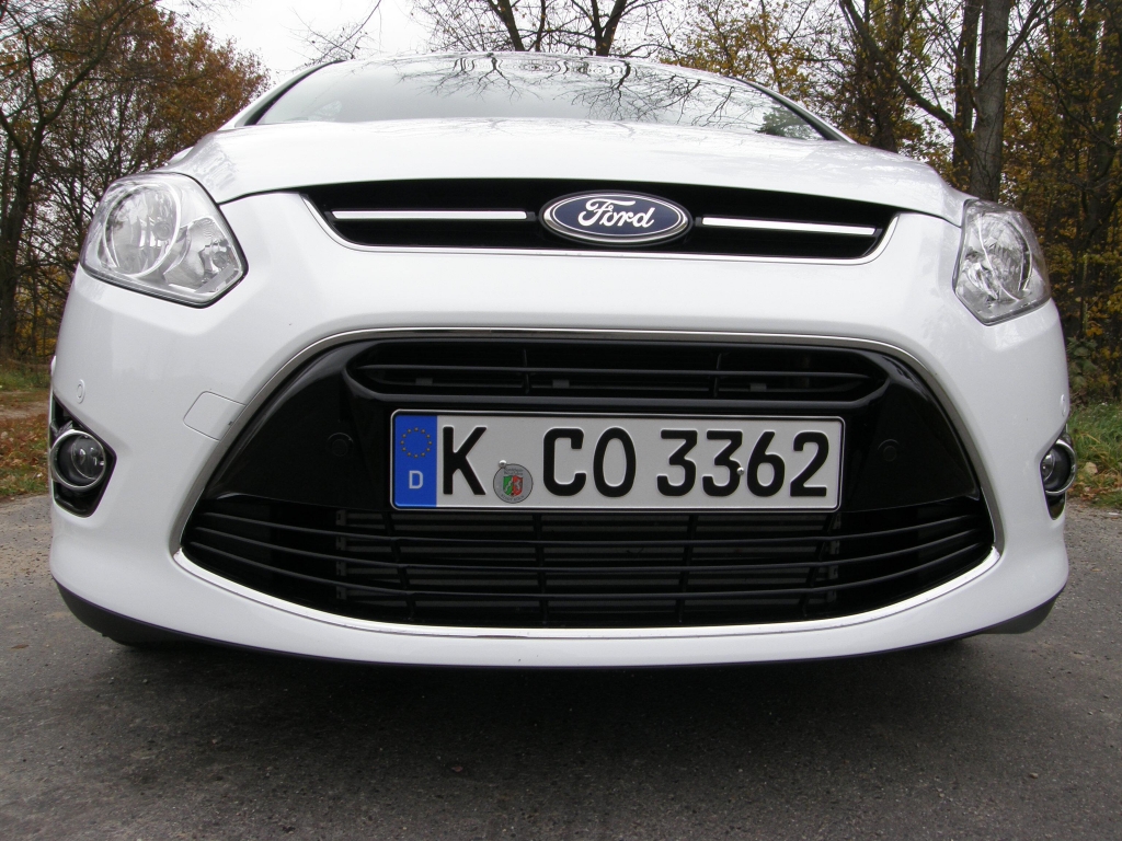 Ford Herbst-Regionaltour 2010: Harte Zeiten für Touran und Co. – Ford C-Max und Grand C-Max mit 500 Euro Preisvorteil