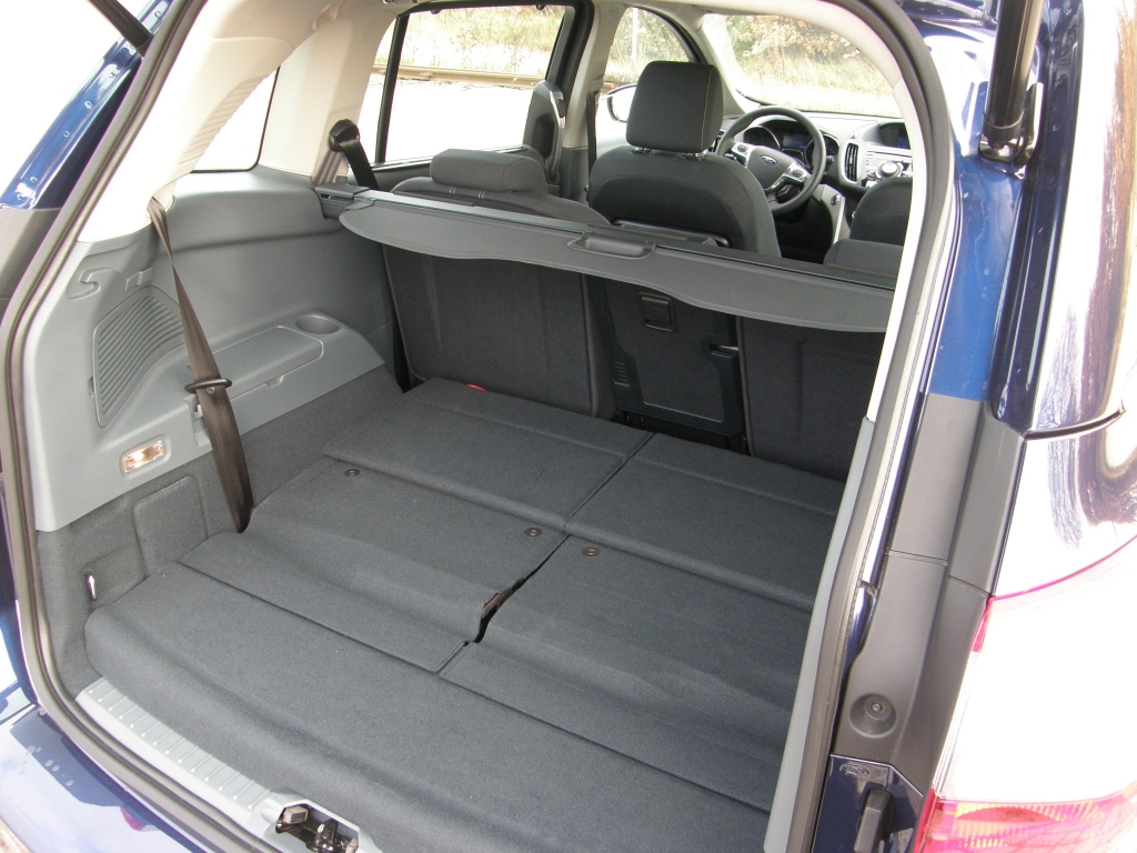 Ford Herbst-Regionaltour 2010: Harte Zeiten für Touran und Co. – Ford C-Max und Grand C-Max mit 500 Euro Preisvorteil