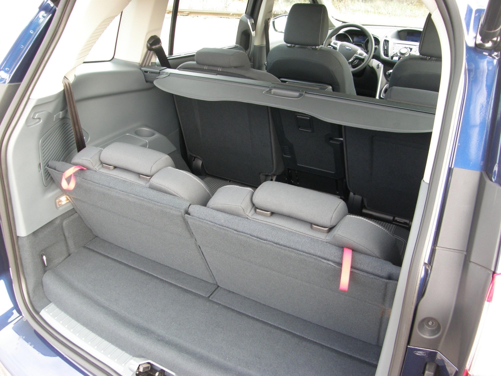 Ford Herbst-Regionaltour 2010: Harte Zeiten für Touran und Co. – Ford C-Max und Grand C-Max mit 500 Euro Preisvorteil