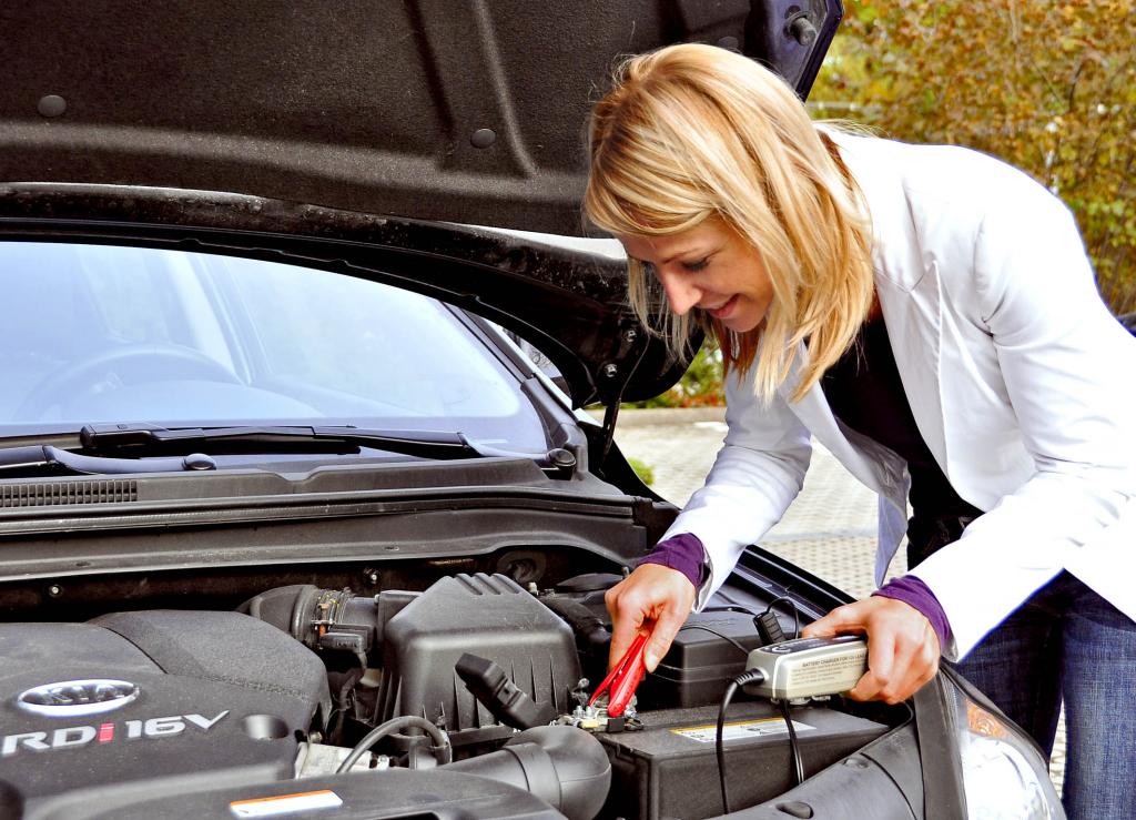 GTÜ testet Ladegeräte für Autobatterien