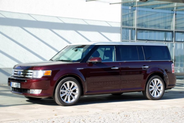 Geigercars bietet den Ford Flex an