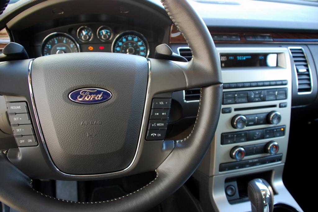 Geigercars bietet den Ford Flex an