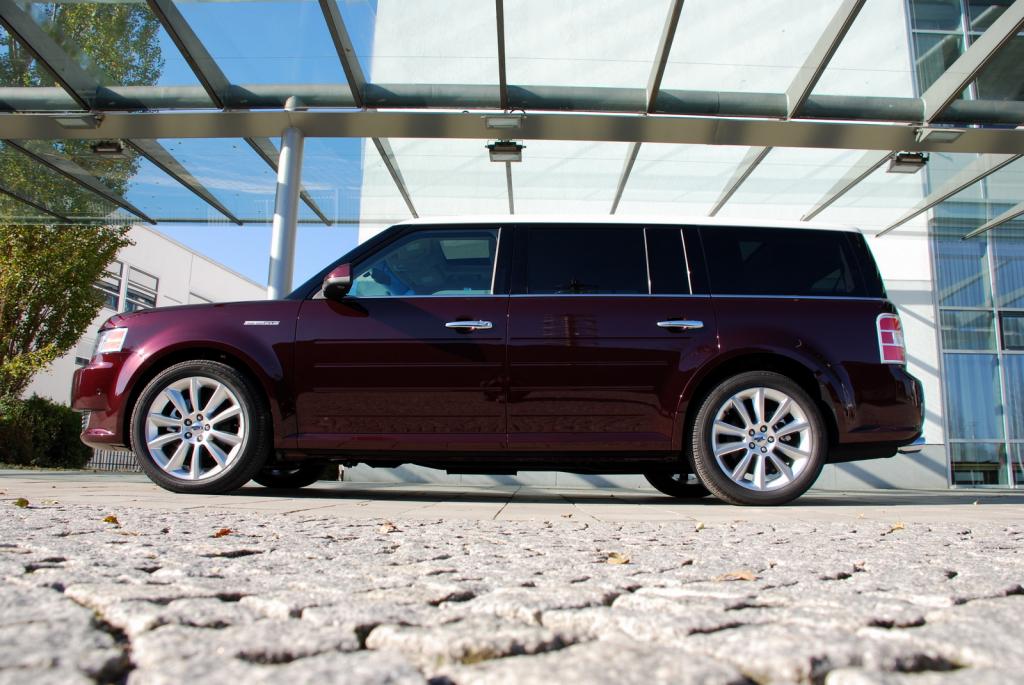 Geigercars bietet den Ford Flex an