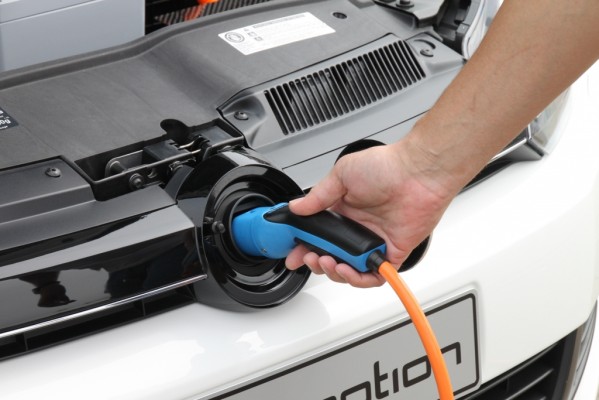 Interview mit Dr. Rudolf Krebs: Markt für Elektromobilität schwer abschätzbar