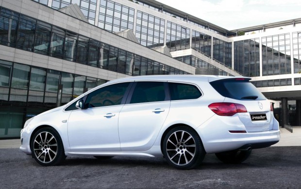 Irmscher bietet Tuningteile für den Opel Astra Sports Tourer