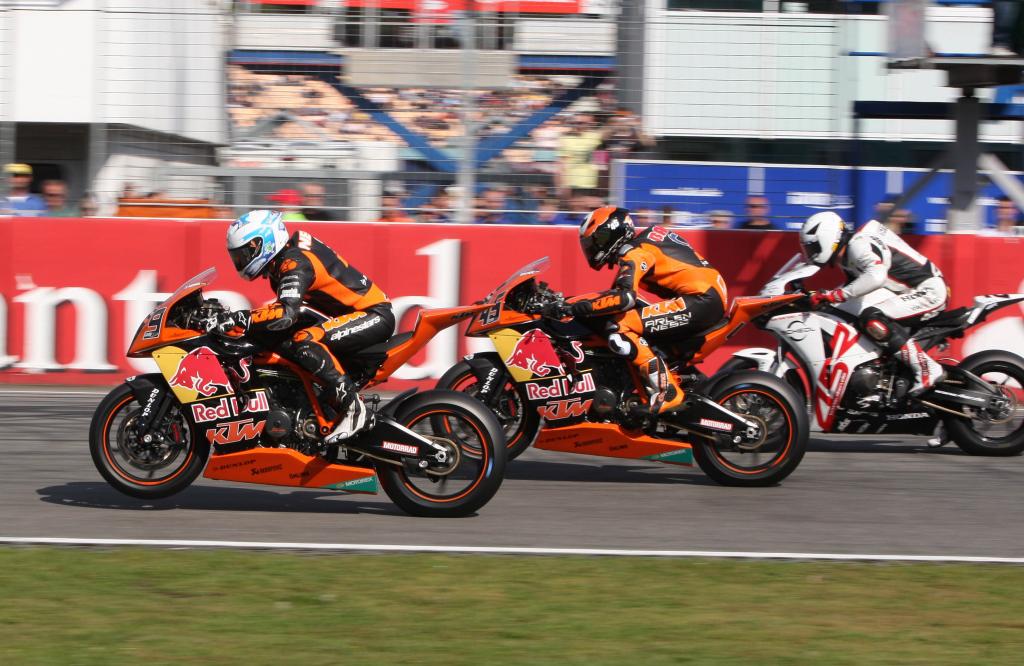 KTM geht 2011 mit zwei Teams und drei Fahrern in die Superbike-IDM