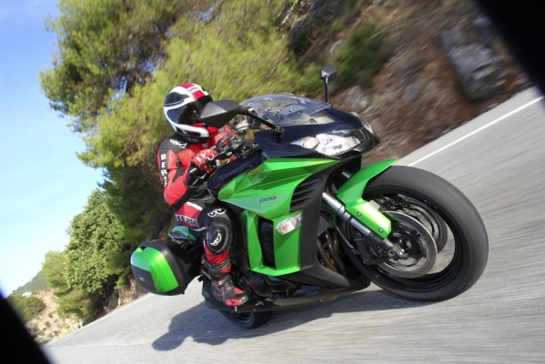 Kawasaki Z1000 SX: Sporttourer mit Z-Power  