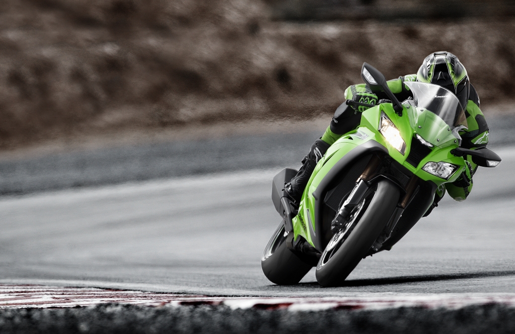Kawasaki ZX-10R: Gentle Giant 