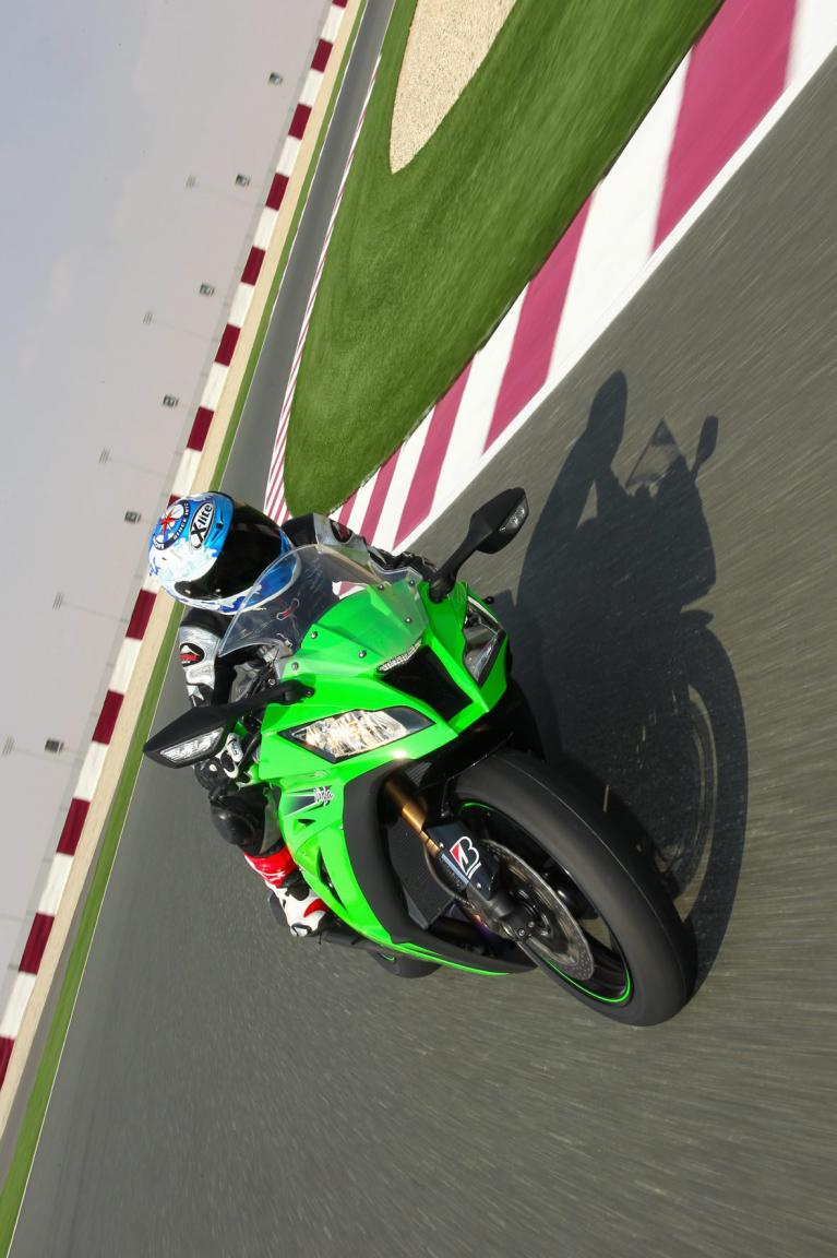 Kawasaki ZX-10R: Gentle Giant 