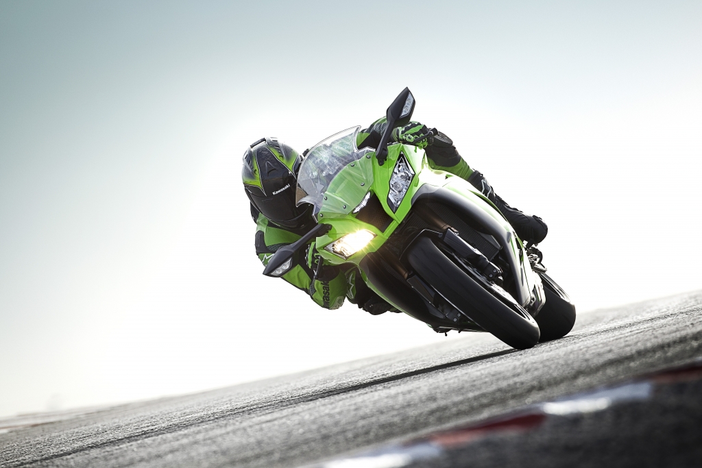 Kawasaki ZX-10R: Gentle Giant 