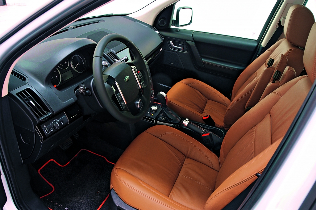 Land Rover Freelander SD4 „Elegance“.