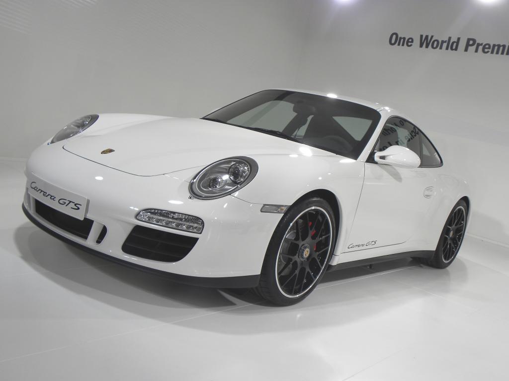 Los Angeles 2010: Porsche zeigt 911 Carrera GTS