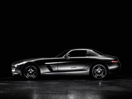 Mercedes-Benz SLS AMG erhält deutschen Designpreis