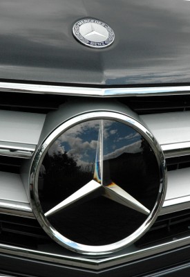 Mercedes-Benz zeigt das schnellste Taxi der Welt