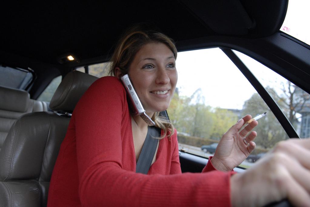 Navi - Handy - Tempomat: Stress für den Autofahrer 