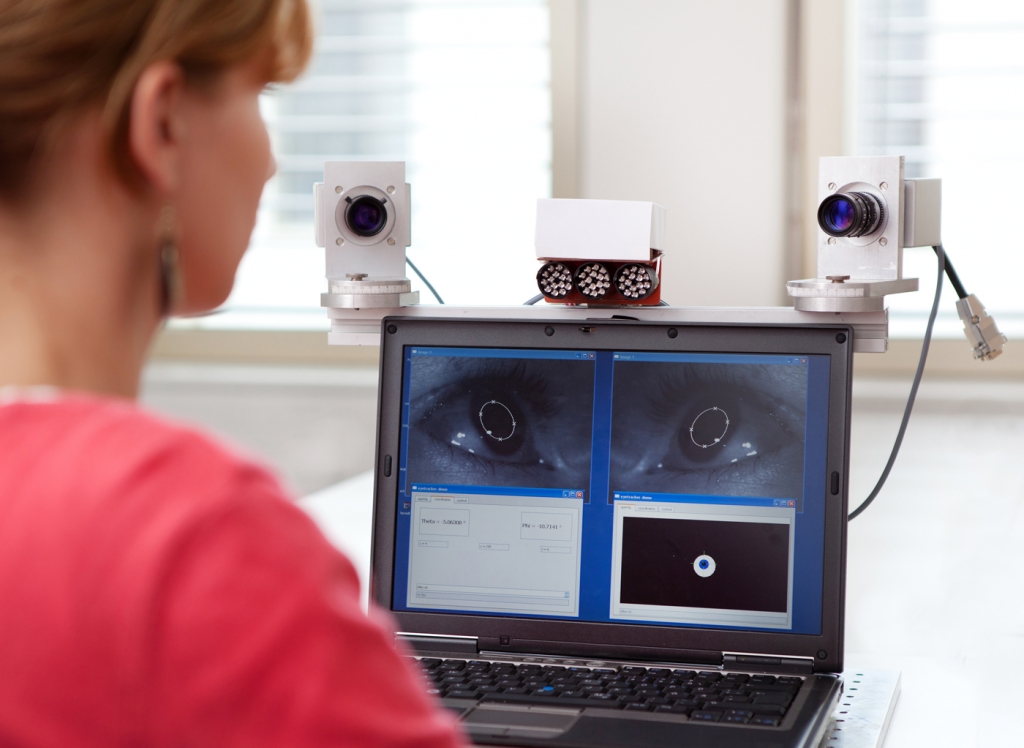 Neue Erfindung gegen Sekundenschlaf - der Eye Tracker, Foto: Fraunhofer Institut