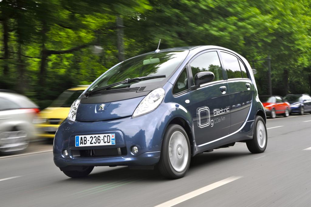 Peugeot iOn.