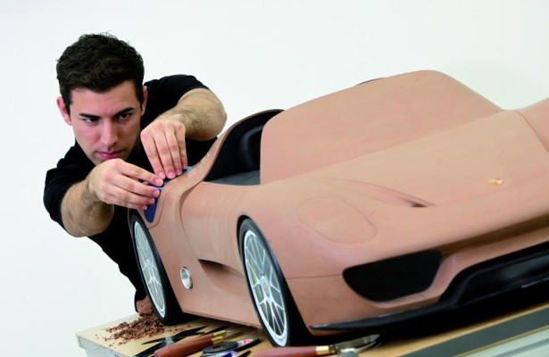 Porsche investiert rund 150 Millionen Euro in sein Entwicklungszentrum