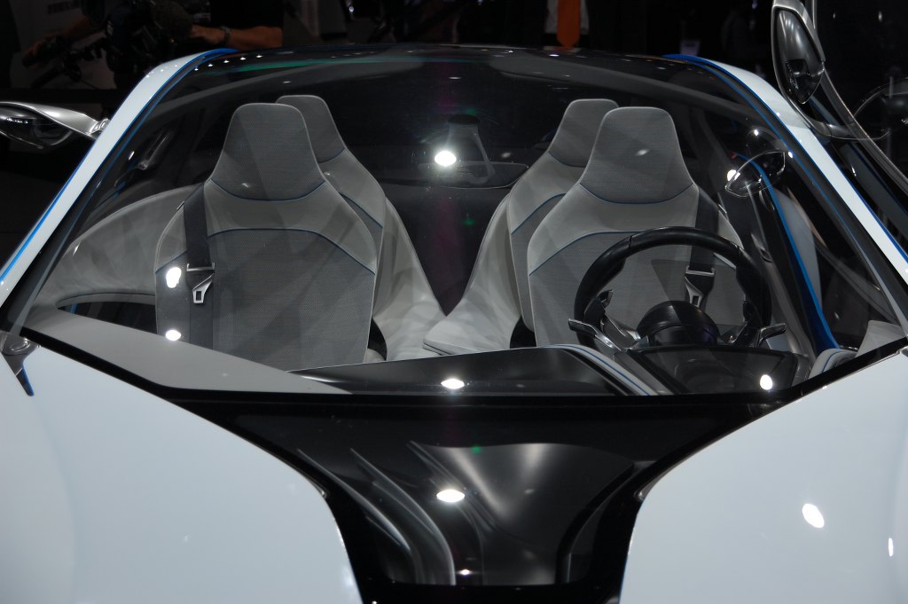 Rasen ohne Reue - BMW baut Spitzensportler mit Plug-In-Hybrid
