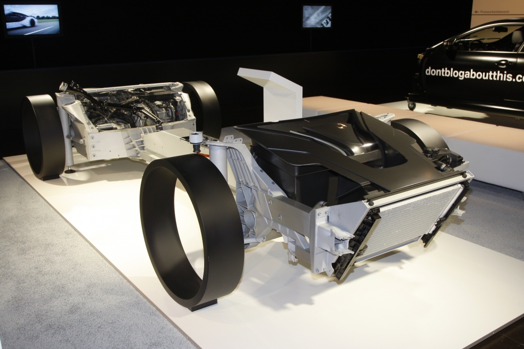 Rasen ohne Reue - BMW baut Spitzensportler mit Plug-In-Hybrid