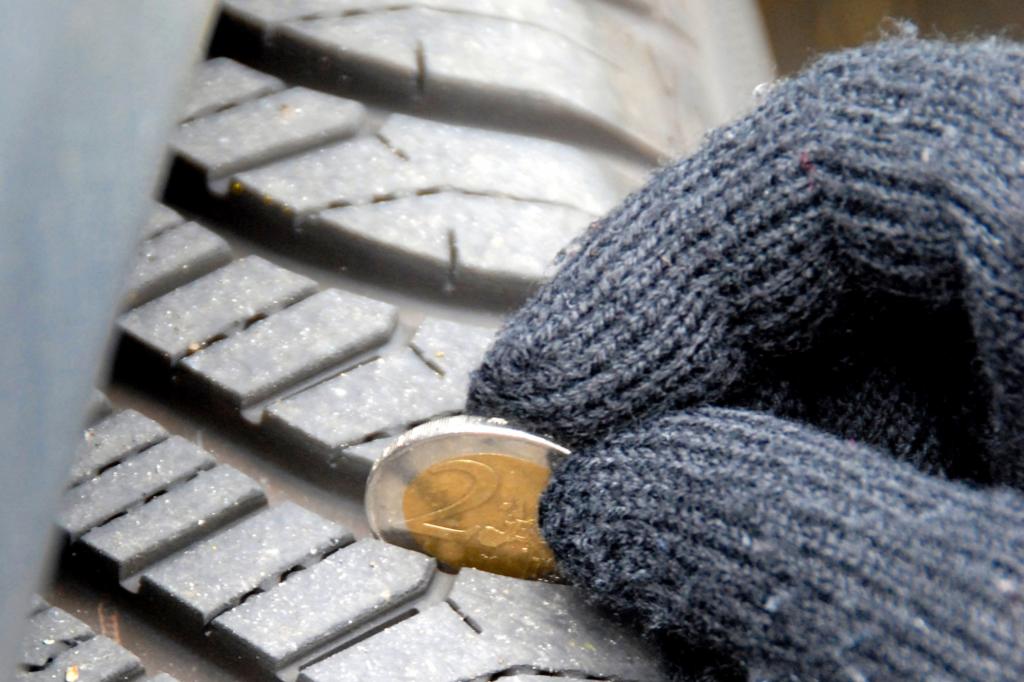 Ratgeber Reifen - Auch bei Winterreifen auf die Profiltiefe achten