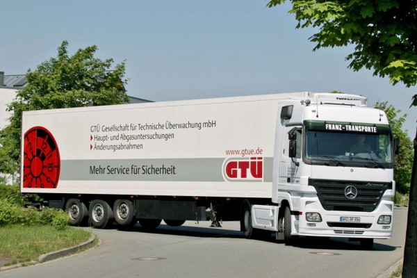 Staat unterstützt Ausbildung von Berufskraftfahrern 