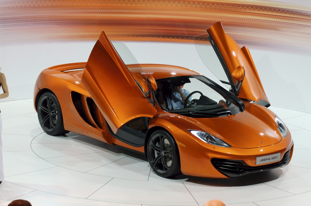 Supersportwagen mit wenig Gewicht, der McLaren MP4-12C