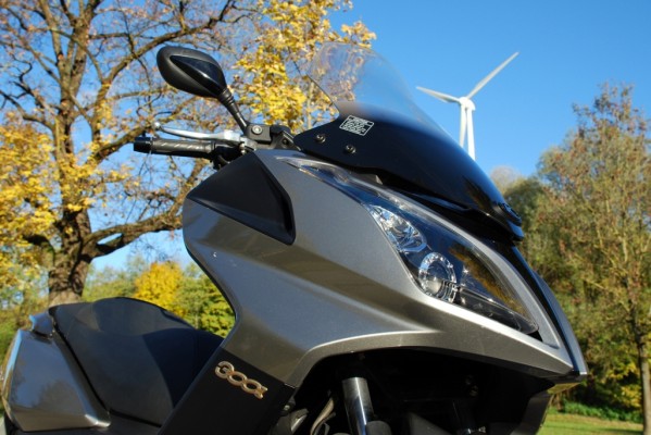 Test: Kymco Downtown - Rennsemmel für vier Jahreszeiten