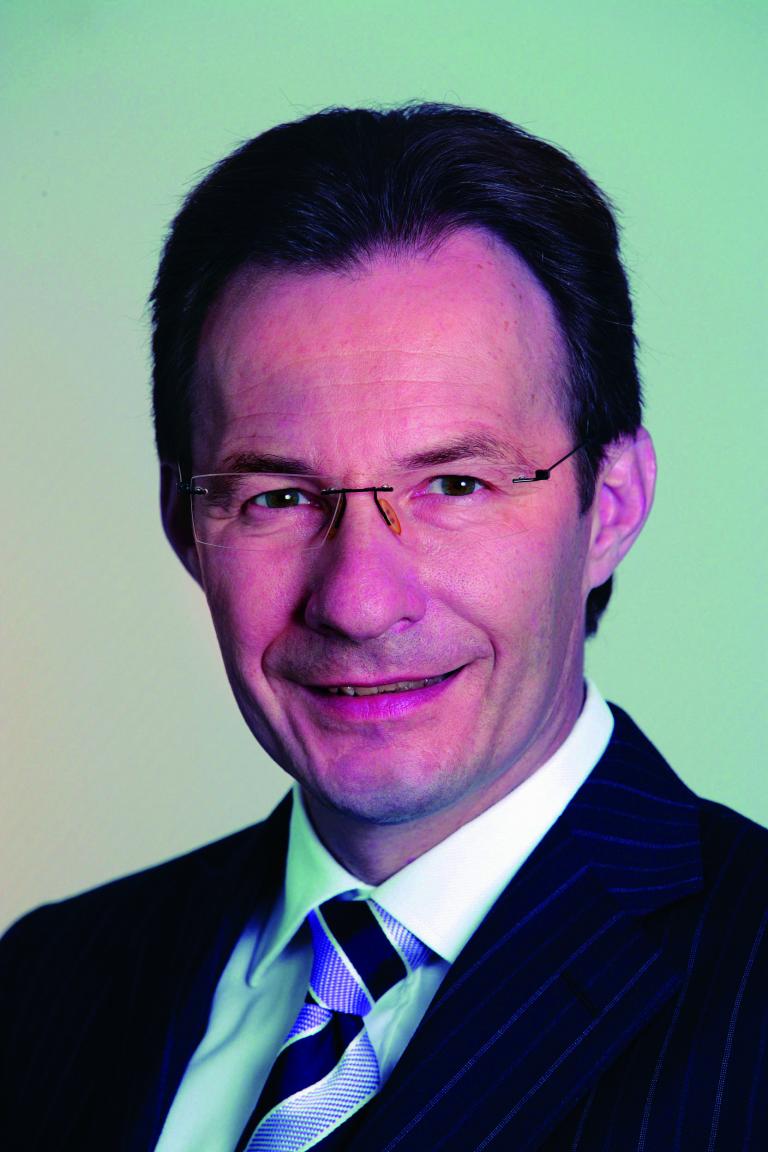 Universität Stuttgart verleiht Ehrendoktorwürde an Michael Macht