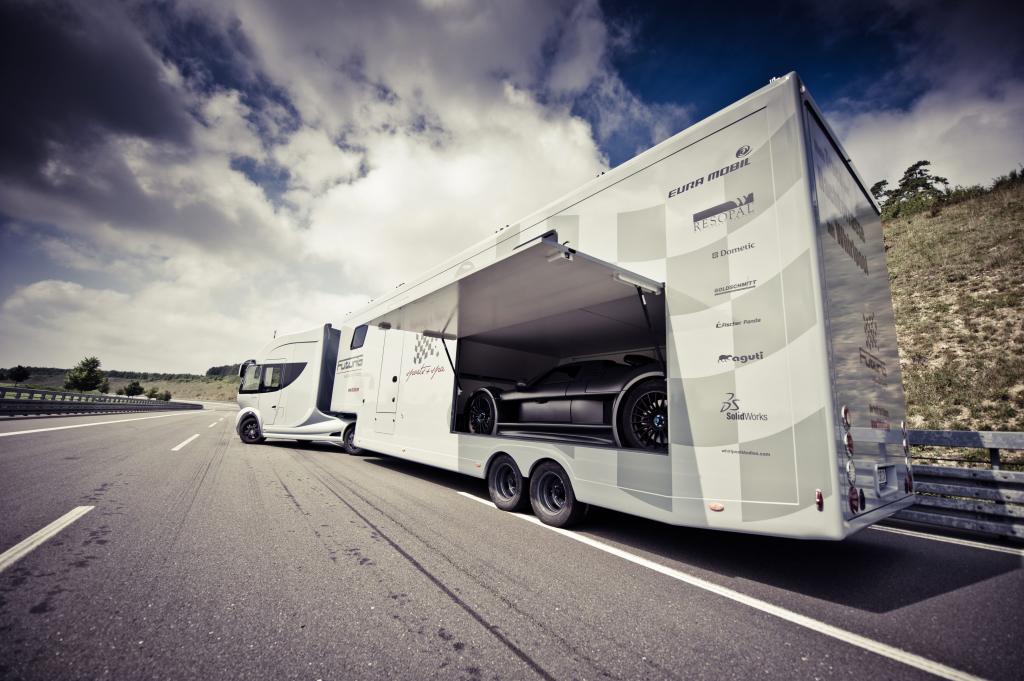 Zu den Hinguckern gehört der Luxus-Truck von Futuria mit Whirlpool und Dachterrasse. 