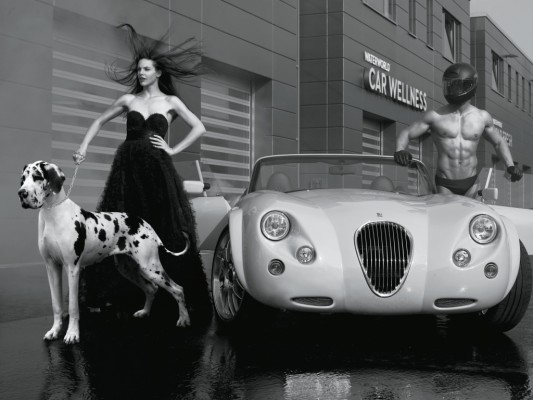auto.de-Weihnachts-Gewinnspiel: Hot Carwash 2011 Erotik & Technik vom Feinsten