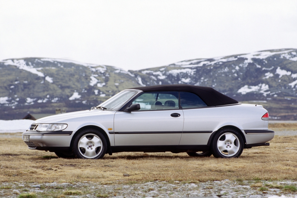Auch beim zweiten Saab 900 Cabriolet war Wintertauglichkeit oberstes Gebot.