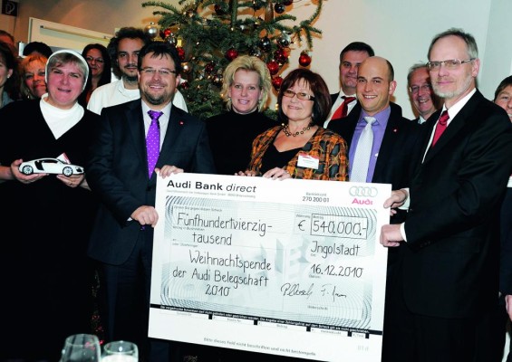 Audi-Belegschaft übergibt Weihnachtsspende