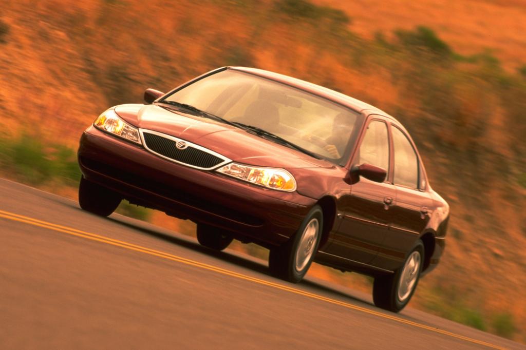 Bereits die erste Generation des Ford Mondeo war als Weltauto konzipiert. In den USA wurde er unter anderem als Mercury Mystique