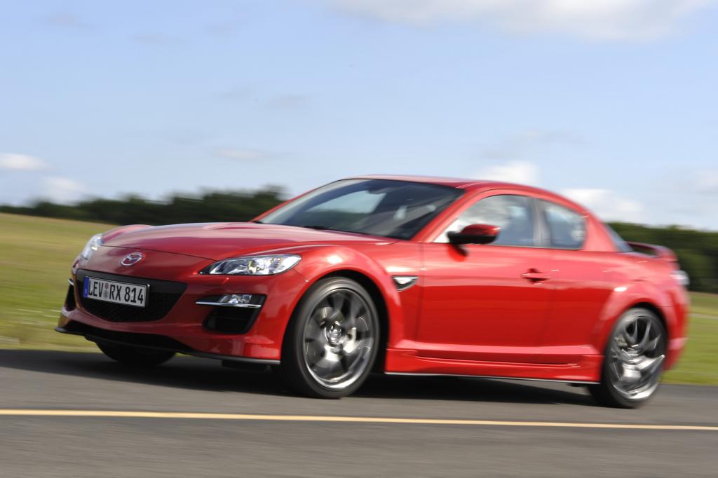 Bis zu 234 km/h fährt der RX-8