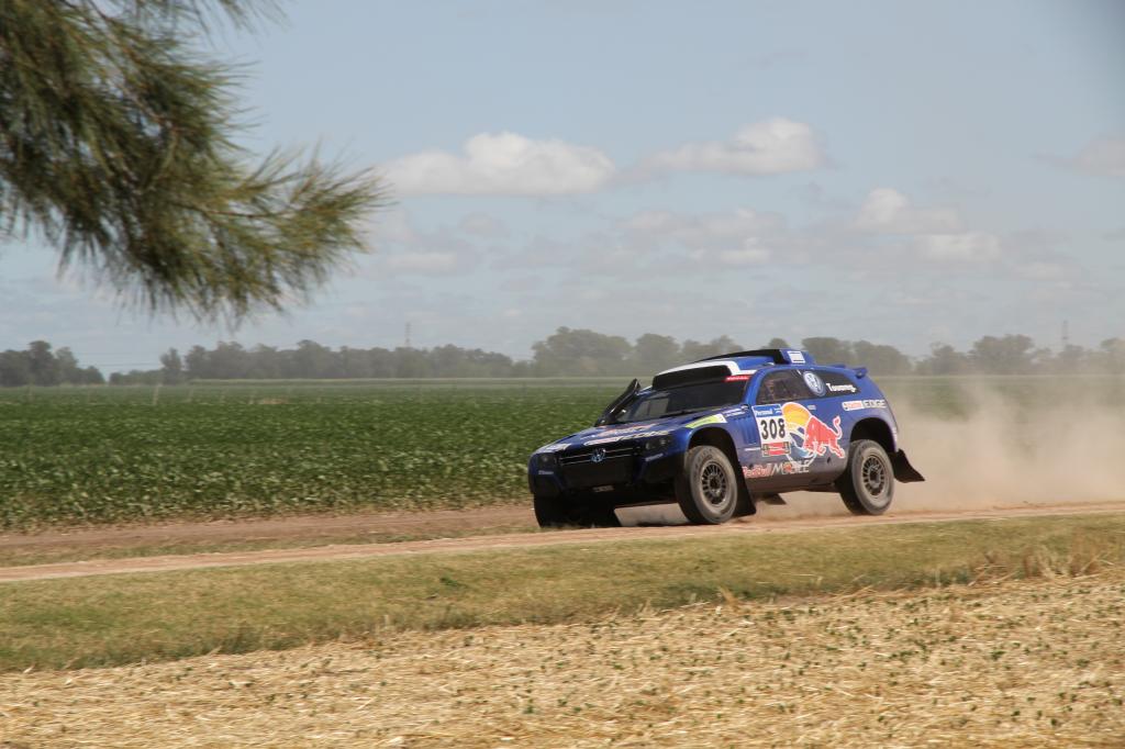Dakar 2011: Letzter Test für die Volkswagen Race Touareg