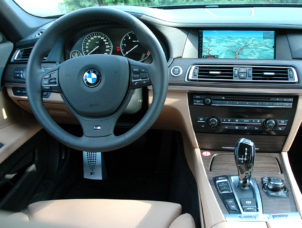 Der BMW 7er sendete 2001 Schockwellen in die Designwelt