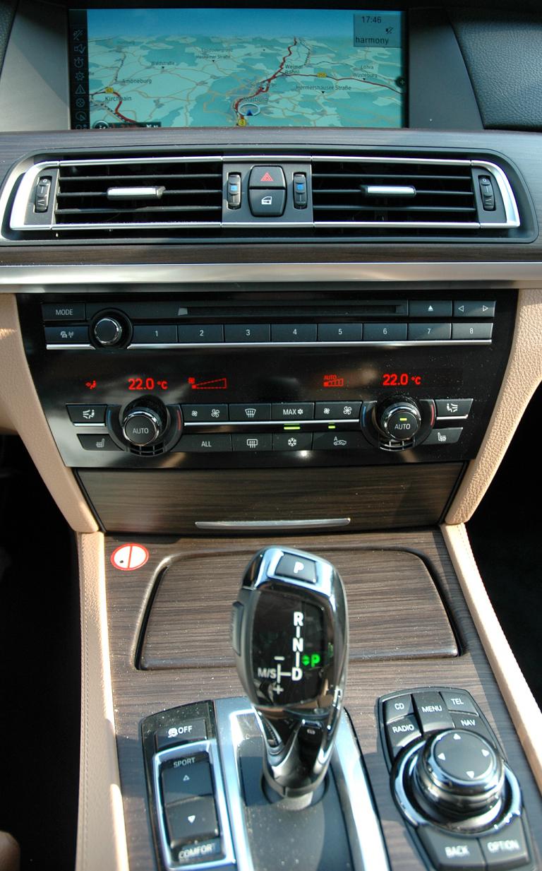 Der BMW 7er sendete 2001 Schockwellen in die Designwelt