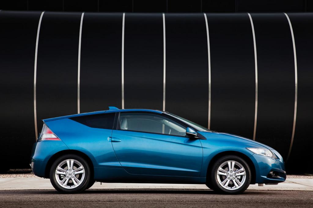Der Honda CR-Z zeichnet sich durch eine extreme Keilform aus
