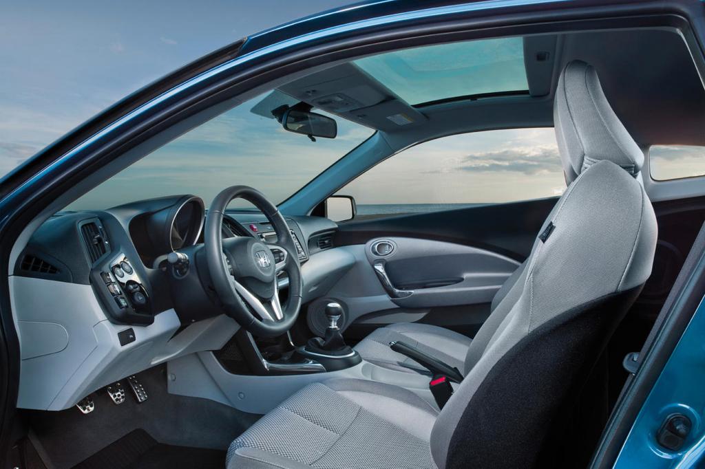 Der Honda CR-Z zeichnet sich durch eine extreme Keilform aus