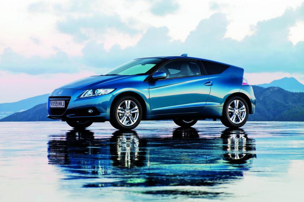 Der Honda CR-Z zeichnet sich durch eine extreme Keilform aus