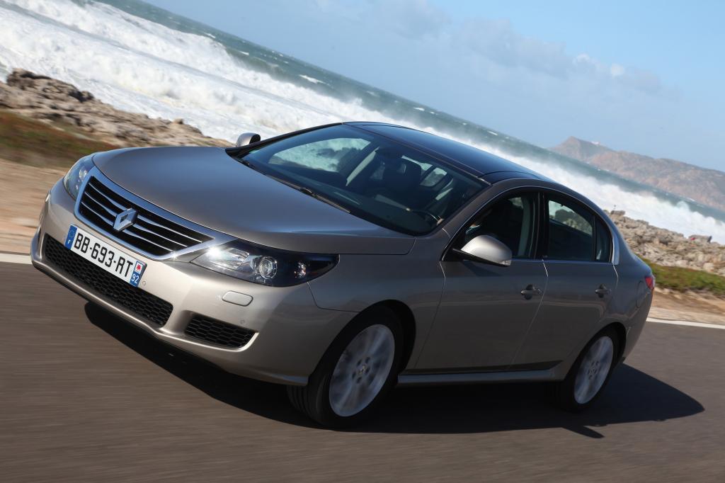 Der Renault Latitude führt die Tradition der großen französischen Limousine konservativ weiter